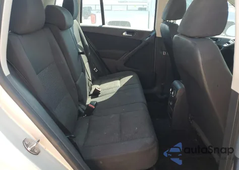 2013 Volkswagen Tiguan S from USA, damaged, VIN WVGAV3AX0DW620400